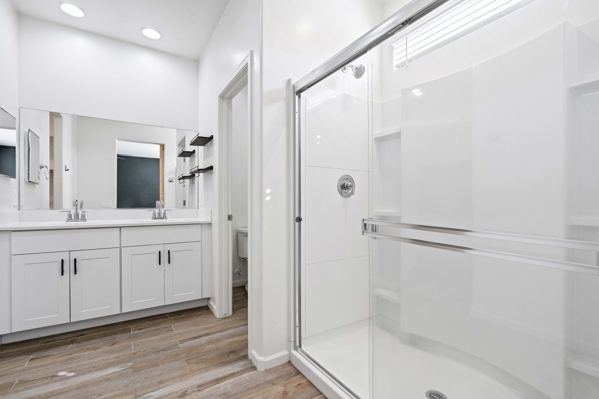 Building Photo - 12486 N Reeves Pl