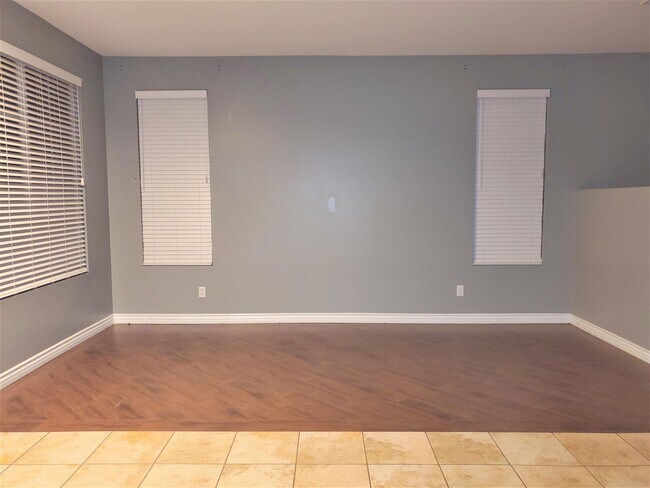 Building Photo - 6349 Catania Ct