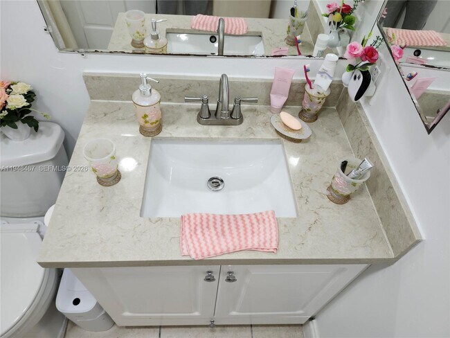 Building Photo - 10520 SW 158th Ct