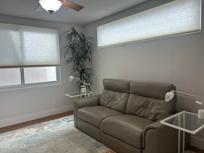 Building Photo - 7760 E Gainey Ranch Rd