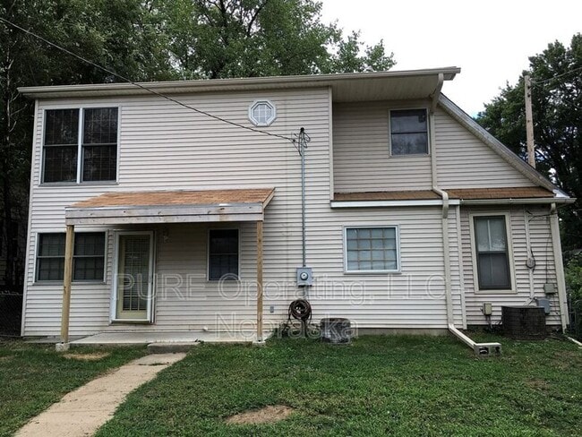Building Photo - 4214 Pierce St