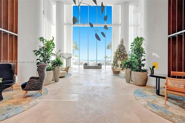 Building Photo - 18501 Collins Ave