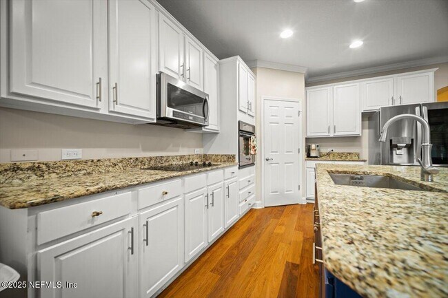 Building Photo - 7813 Mt Ranier Dr