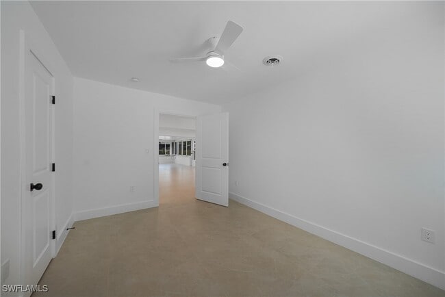 Building Photo - 27385 Voyageur Dr