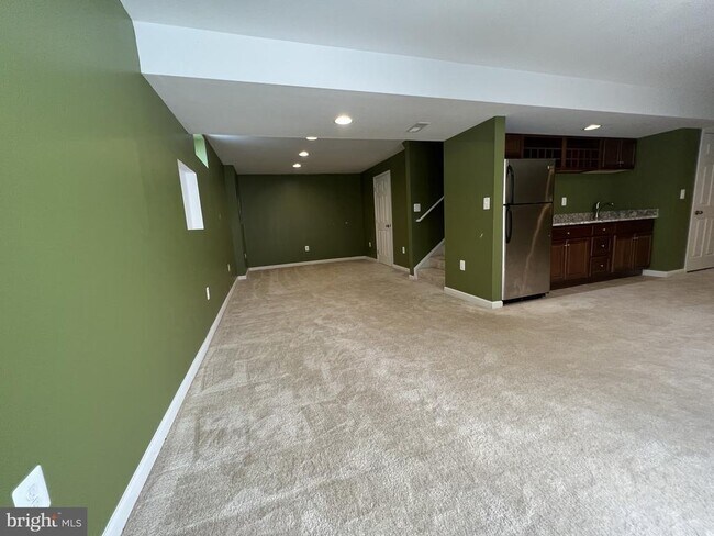 Building Photo - 4511 Nightingale Ct