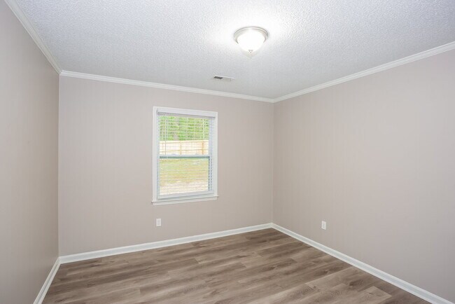 Building Photo - 7007 Golden Spike Dr