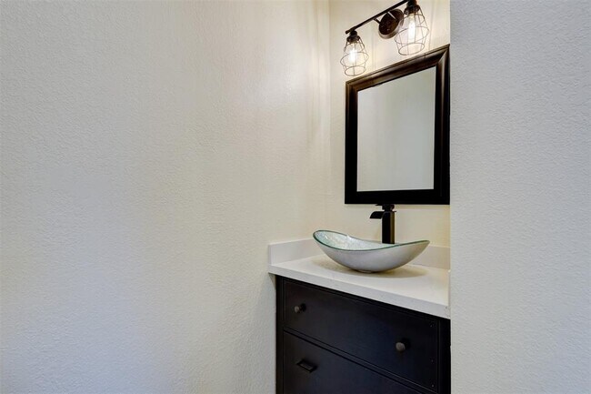 Building Photo - 3403 Linkwood Dr