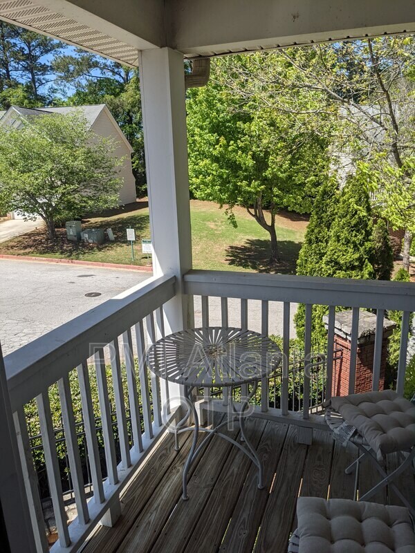 Building Photo - 2150 Lenox Ave