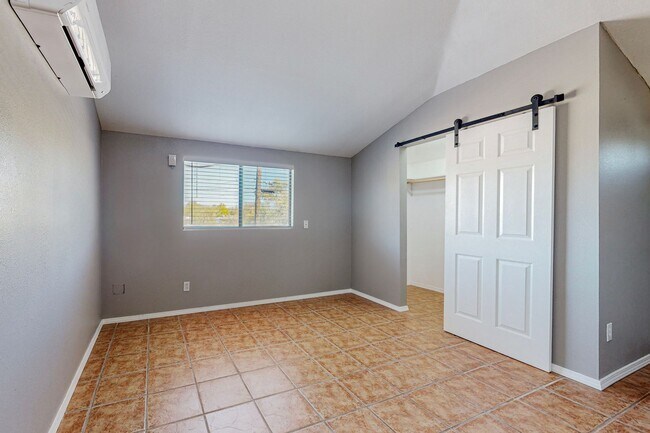 Building Photo - North Valley 4 Bedroom 2 Bath *Move-in Special* $1000 off 1st month rent if you sign by 11/30/25