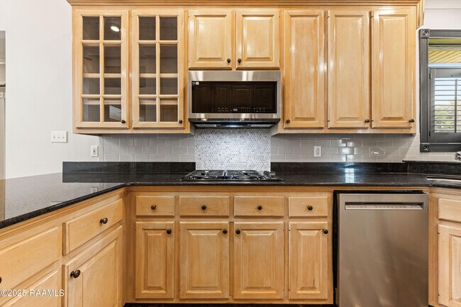 Building Photo - 408 Gordon Crockett Dr