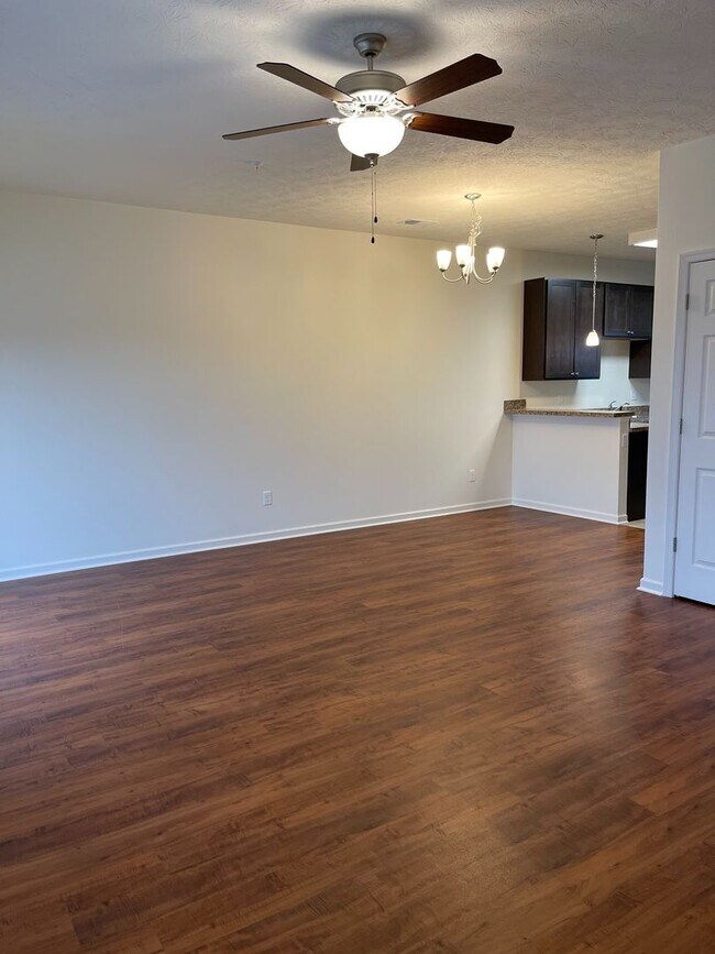 Building Photo - 2875 Congers Creek Rd