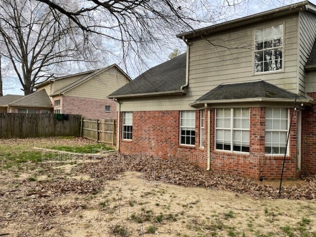 Building Photo - 5474 Hidden Meadows Dr