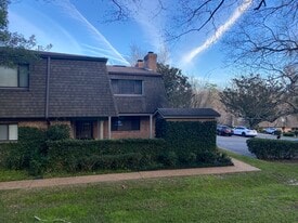 Building Photo - 3219 Thomasville Rd