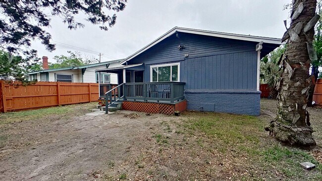 Building Photo - **Charming 3-Bedroom Historic Home with Covered Porch and Large Yard**