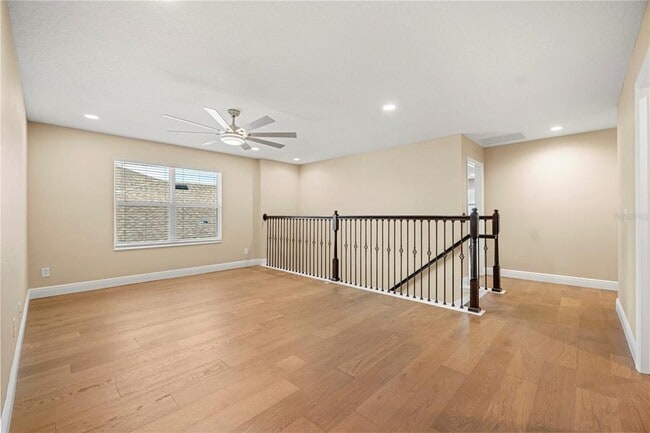 Building Photo - 2049 Heart Lk Dr