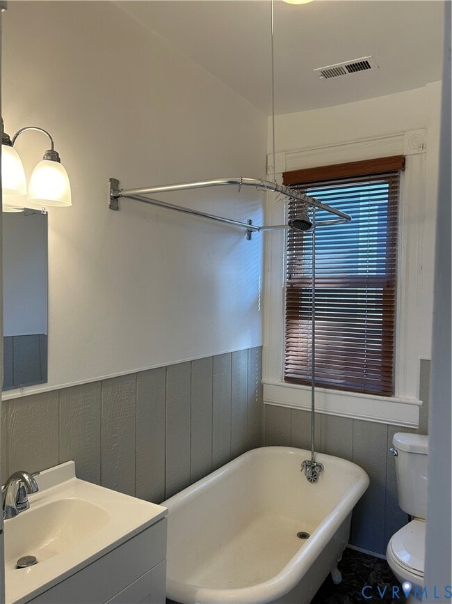 Building Photo - 3123 Carolina Ave