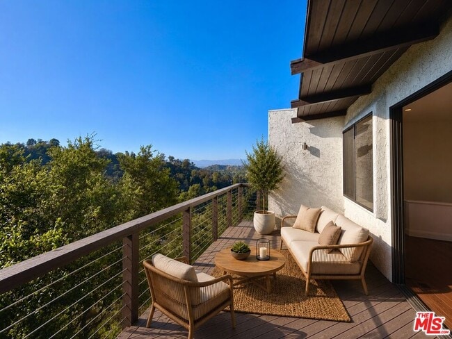 Building Photo - 2013 Cyprean Dr