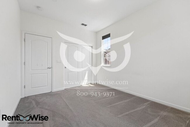 Building Photo - 1548 Glenn St