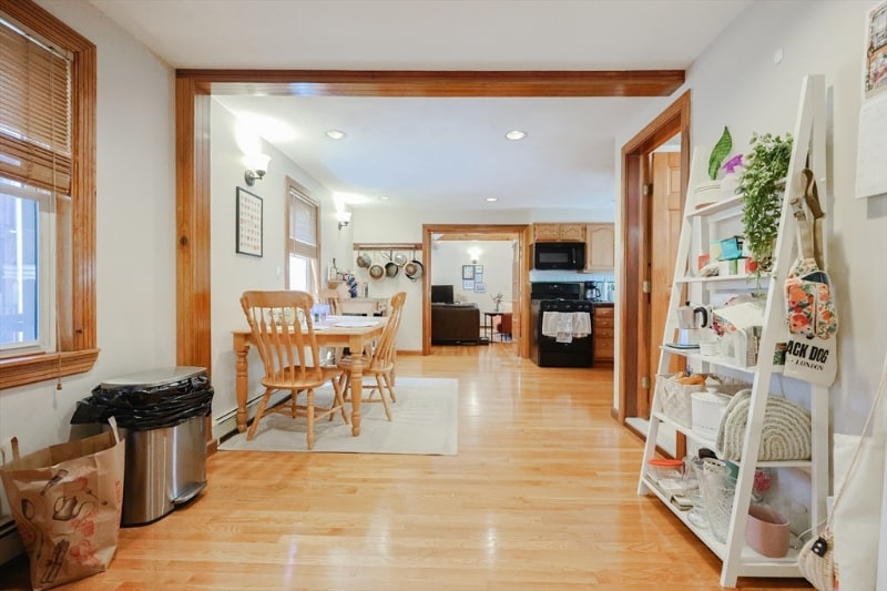 Building Photo - 127 Amory St