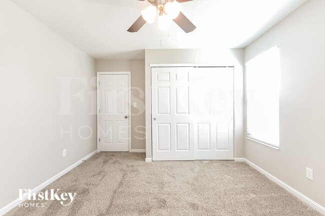 Building Photo - 6159 N Woods Edge Dr