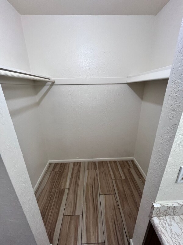 Building Photo - 3052 N Alvernon Way