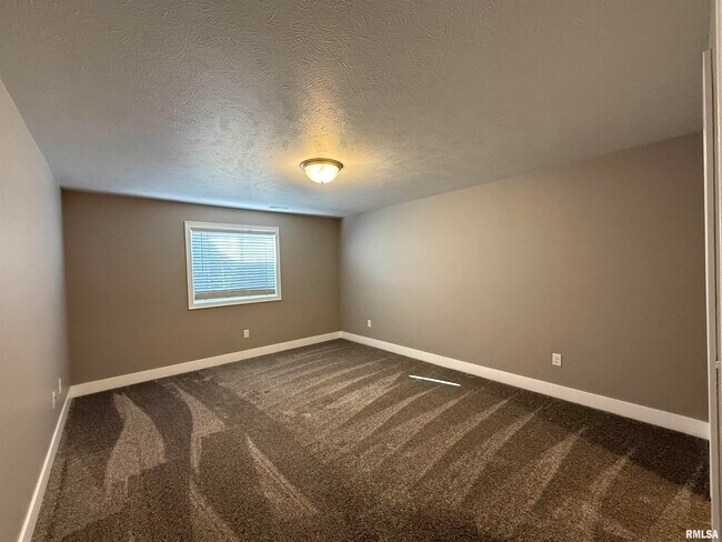 Building Photo - 4511 Castle Pines Dr