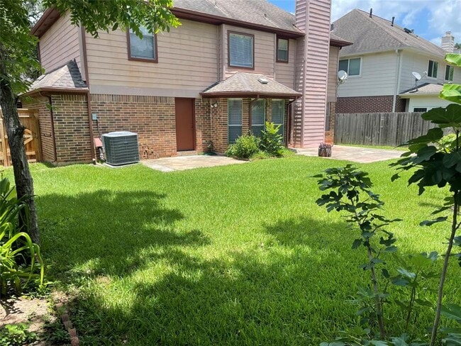 Building Photo - 4703 Leicester Way
