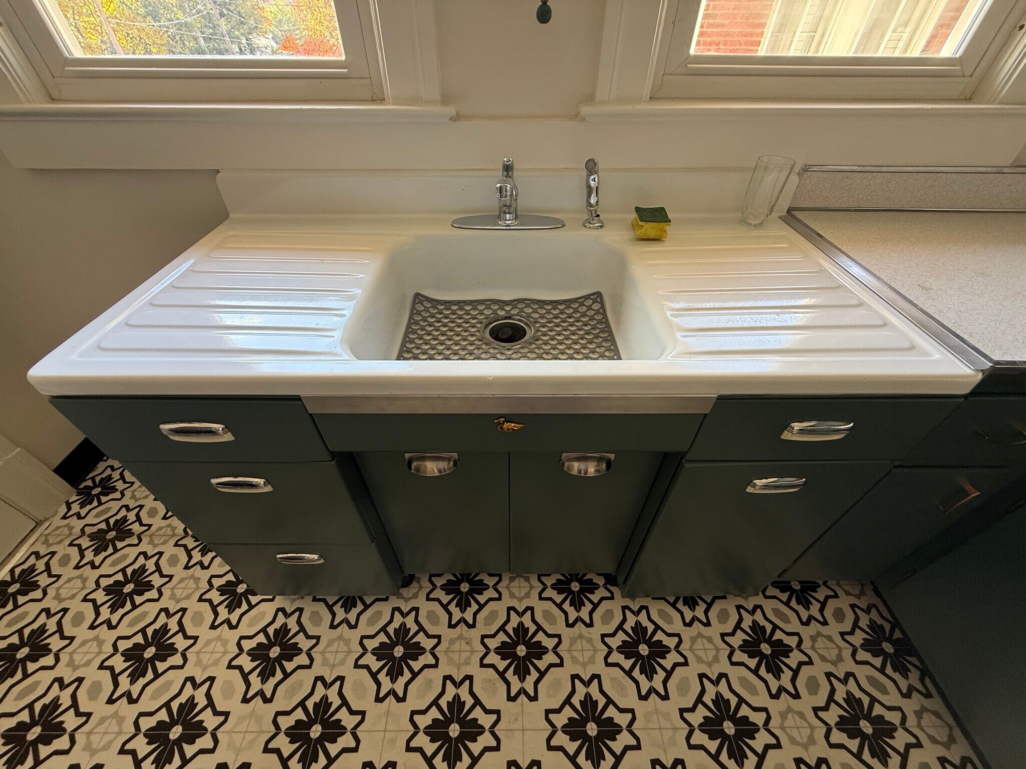 Kitchen - 10 Rockledge Rd