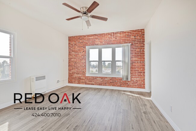 Primary Photo - Studio with Exposed Brick Accent Wall, Lot...