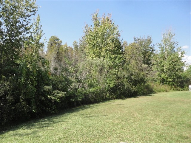 Building Photo - 3213 Dunstable Dr