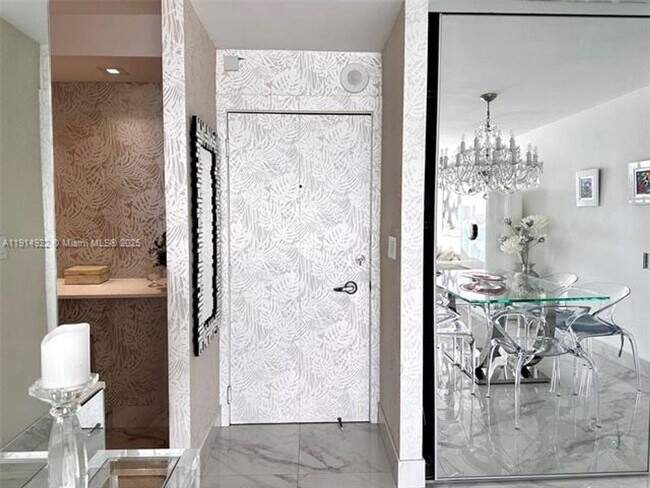 Building Photo - 6770 Indian Creek Dr