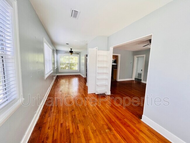 Building Photo - 1525 5th St N