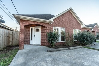 Building Photo - 1116 Ryon St