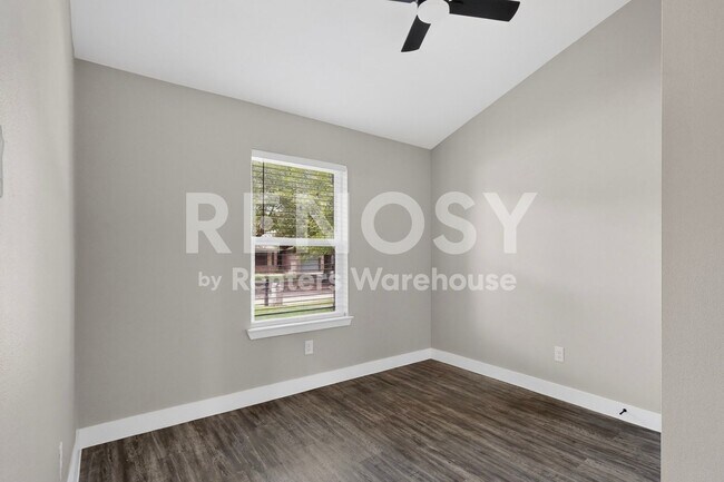 Building Photo - Complete Refreshed Move In Ready in Rowlett
