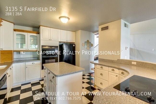 Building Photo - 3135 S Fairfield Dr