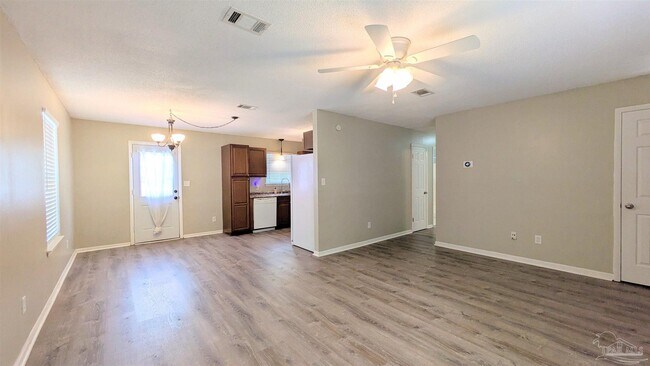 Building Photo - 3212 Cornell Dr