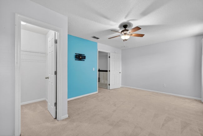 Building Photo - 112 Kildrummy Ct
