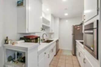 Building Photo - 1 Bed / 1 Bath Apartment – Long Beach