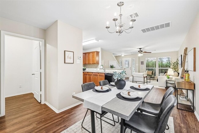 Building Photo - 1808 Enchanted Rock Dr