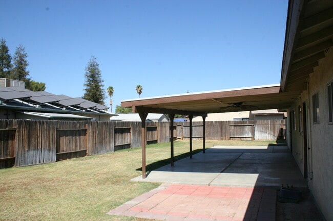 Building Photo - 3509 Cardamon Dr