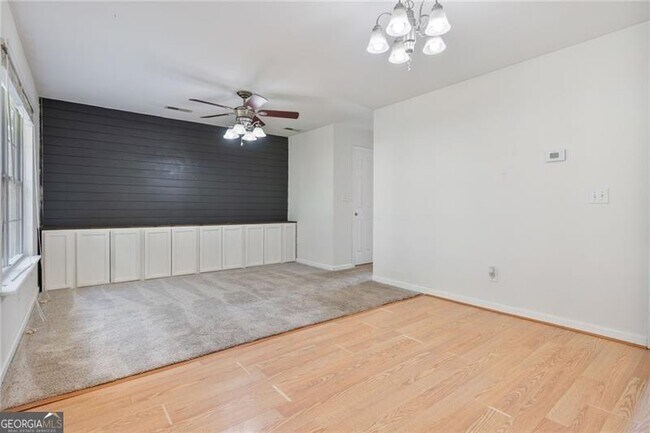 Building Photo - 14 Bryan Springs Rd SW