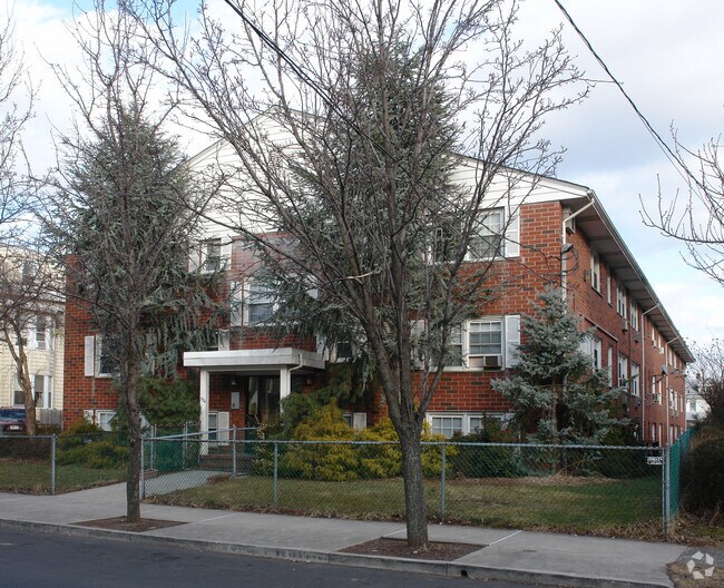 324 Washington Ave 324 Washington Ave Elizabeth NJ 07202 Apartment