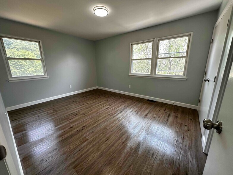 Building Photo - 1531 Harford Square Dr