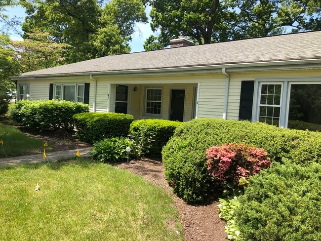 Exterior - 4 Frontier Rd