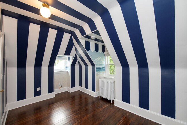 Building Photo - 36 E Chestnut Hill Ave