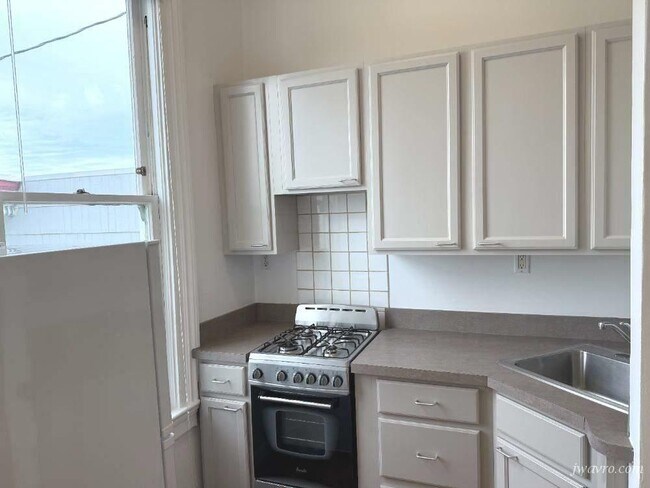 Building Photo - 1178 Shotwell St