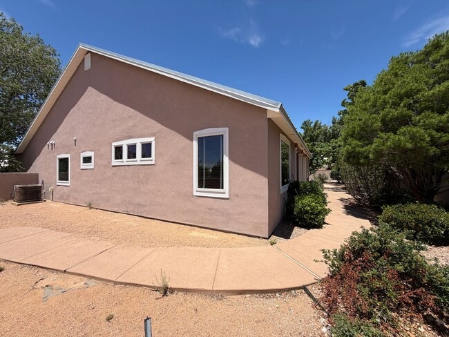 Building Photo - Beautiful 3 Bedroom Single Story Custom Home Plus Office Available Near Tramway Blvd NE & I-40!