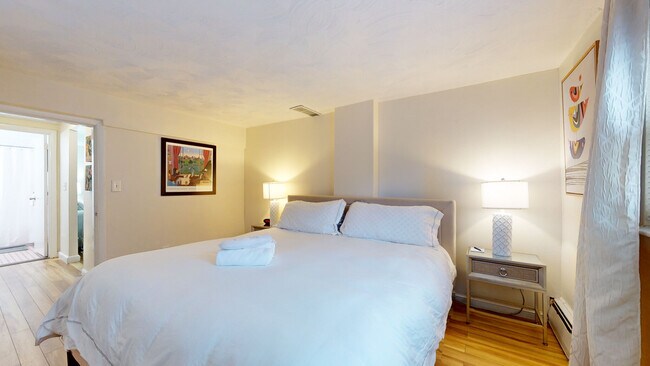 Building Photo - 79 Chestnut St