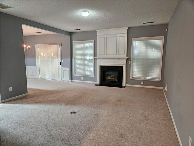 Building Photo - 4209 Royal Regency Cir