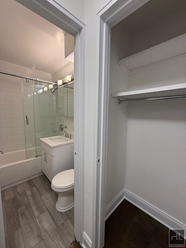 Building Photo - EAST 35 STREET